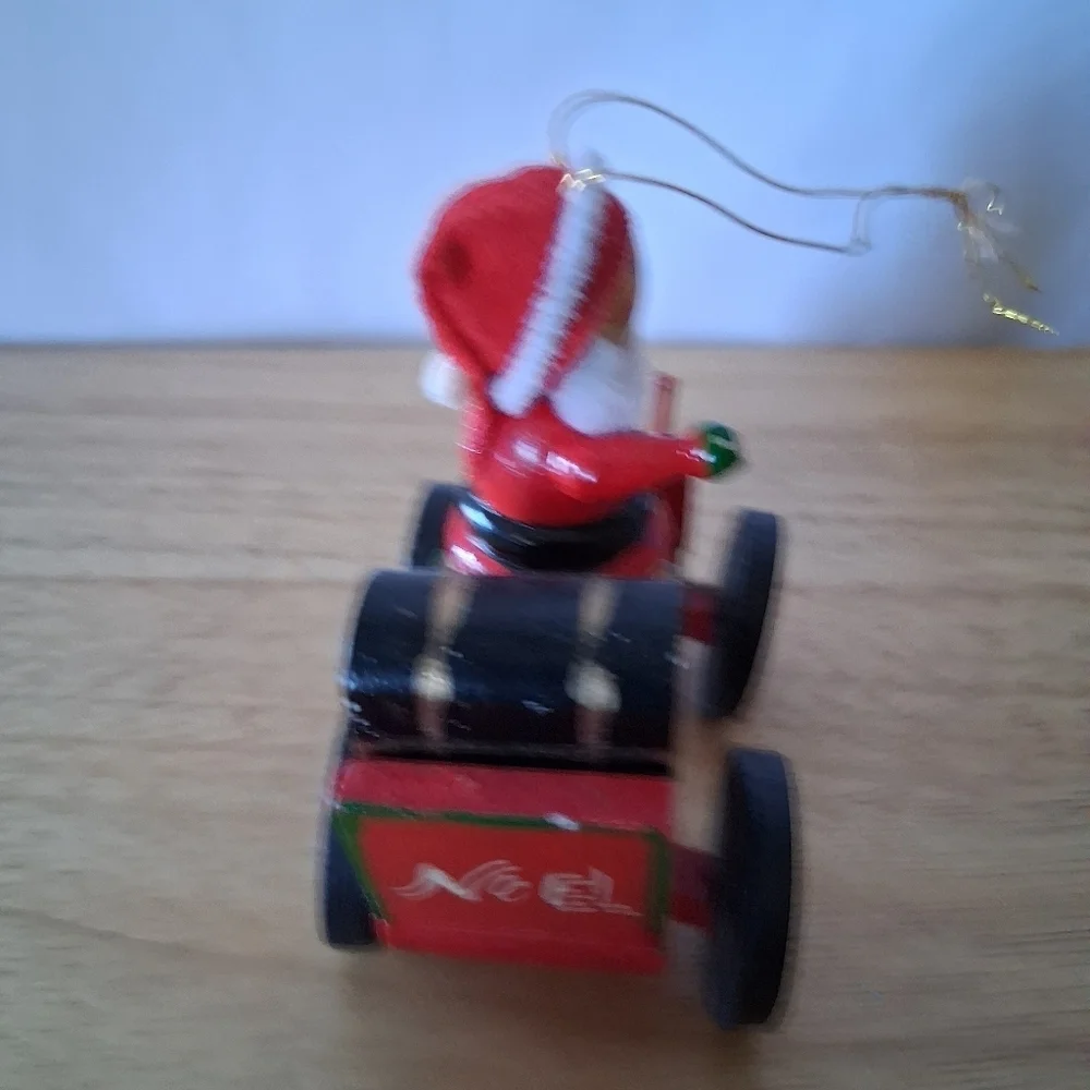 Festive Santa Claus Wooden Toy Car Christmas Ornament